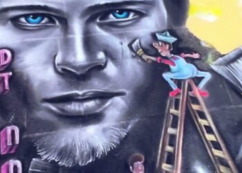 Martino, Il ‘disegnatore Di Strada’ Di Via Sparano: “solo Passi E Pioggia Cancellano La Mia Arte” – Video