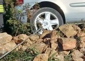 Auto Contro Muretto (1)