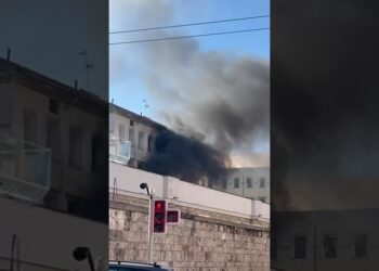 Bari, Incendio Nel Carcere: Fiamme In Una Cella Del Centro Clinico – Video E Foto
