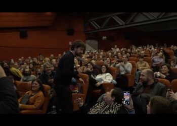 Siani Al Galleria Per La Prima Del Suo Film, Super Show In Sala: “dal Pubblico Grande Affetto” – Video