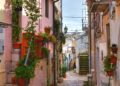 Alleyway. San Giovanni Rotondo. Puglia. Italy.