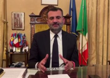 Gasparri Chiede Lo Scioglimento Del Comune, Decaro: “sciacallaggio Politico. Non Lo Permetto” – Video