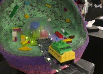 Arte e scienza, a Bari vecchia in mostra i lavori di 500 studenti pugliesi fino al 14 marzo – VIDEO