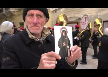 Bari, Sfilano Per Le Vie Della Città I Nove Misteri Della Vallisa: “la Fede Per Noi è Tutto” – Video