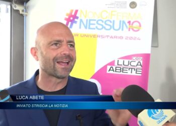Bari, al Politecnico arriva Luca Abete: “Ragazzi credete in voi stessi. Siamo piccoli eroi” – VIDEO