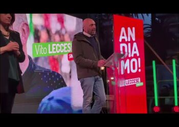 Leccese In Piazza A Bari: “fiero Di Rappresentare La Continuità. Da Laforgia E Conte Solo Ultimatum” – Video
