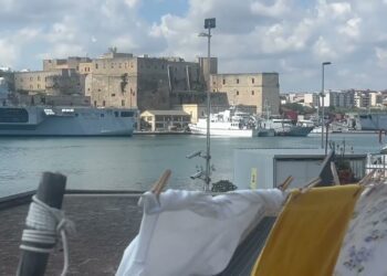 Brindisi, per il G7 chiudono ristoranti e negozi nel centro storico: off limits anche quartiere Casale – VIDEO