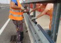 21 05 24 In Corso Il Montaggio Delle Protezioni Delle Barriere Metalliche Del Ponte Adriatico 3