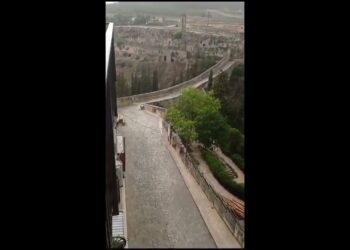 Nubifragio Su Gravina, Il Ponte Dell’acquedotto è Un Fiume In Piena: Allagamenti Nel Centro Storico – Video