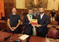 28 06 24 Nel Pomeriggio Il Sindaco Decaro Ha Consegnato Le Chiavi Della Città A Valerio Di Cesare