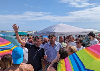Vito Leccese Decaro Sul Waterfront Di San Girolamo 3