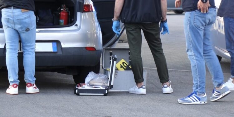 Polizia Scientifica Sparatoria Rilievi Giorno 2