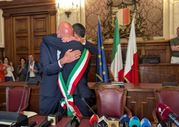 09 07 24 Oggi La Proclamazione Del Sindaco A Palazzo Di Città Il Discorso Di Vito Leccese In Sala Consiliare.