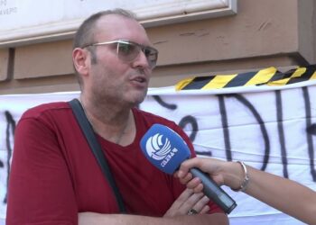 Bari, protestano gli operatori socio sanitari ‘Bari Home Care’: “Lottiamo da 11 anni per giusta retribuzione” – VIDEO