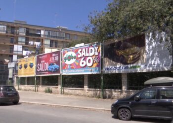 Bari, Al Via I Lavori Per I Nuovi Cartelloni Pubblicitari: Via I Vecchi ‘6x3’, Ecco I Nuovi Pannelli Più ‘minimal’ – Video