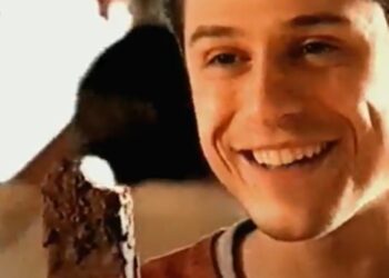 Stefano Accorsi Maxibon Screen Video