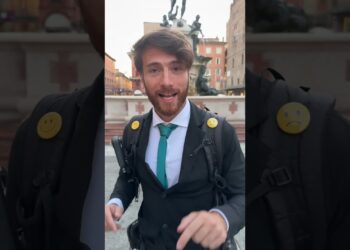 Da Bologna A Firenze A Piedi In Abito Da Sera, L’elegantissimo ‘cammino’ Del Barese Nico Colucci Sulla ‘via Degli Dei’ – Video