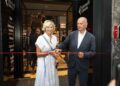 Inaugurazione Feltrinelli Taranto Taglio Del Nastro