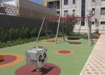La Prima Uscita Di Leccese Da Sindaco. Inaugurato Giardino A Carbonara: “l’auspicio è Di Inaugurarne Tanti” – Video