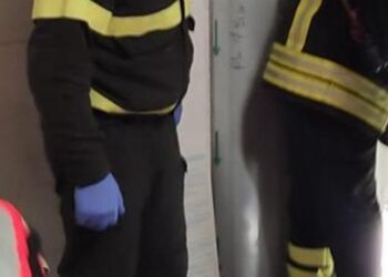 Vigili Del Fuoco Ascensore Palazzo