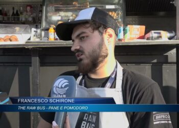 Bari Da ‘bollino Rosso’, Tutti Al Mare. Ma A Pane E Pomodoro Occhio Alla Truffa Della ‘donna Con Sigaretta’ – Video