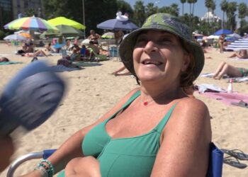 Ultime Battute Dell’estate 2024? A Bari Tutti In Spiaggia: “ma Andiamo Al Mare Fino A Novembre” – Video