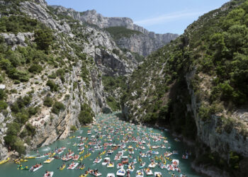 France Tourists Canoeing In The Verdon Gorges