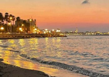 Bari Lungomare Mare Tramonto