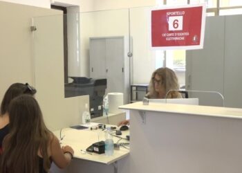 Carte D’identità, Fino A 4 Mesi Per Il Rinnovo. Il Comune: “pronto Un Piano Di Aperture Straordinarie” – Video
