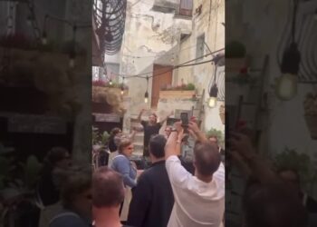 Altamura, Bob Sinclar Balla Con Le Nonnine Del Forno Santa Caterina – Video