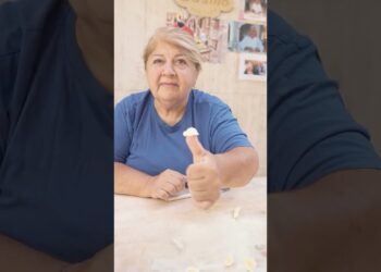Banana Moon Celebra Il World Pasta Day Con La Signora Nunzia E Young Hash