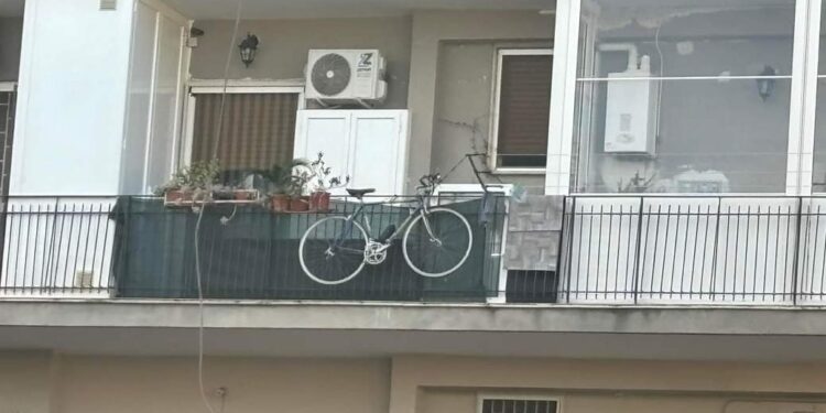 Bicicletta Balcone