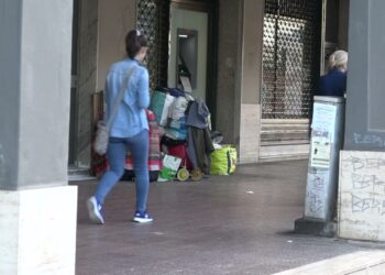 I Portici Di Via Capruzzi Abbandonati Al Degrado, Risse Tra Ubriachi E Residenti Importunati – Video