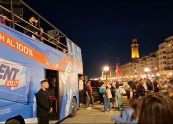 I The Kolors In Piazza Diaz Fanno Ballare I Baresi: “siamo Innamorati Di Loro, Sono Fantastici” – Video