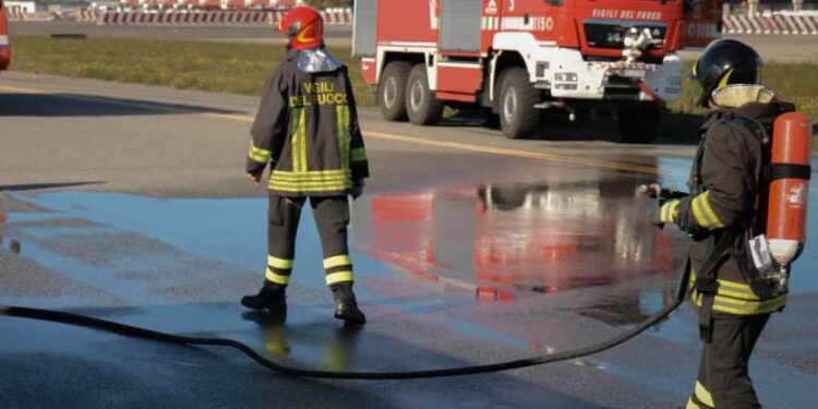 Vigili Del Fuoco Aeroporto