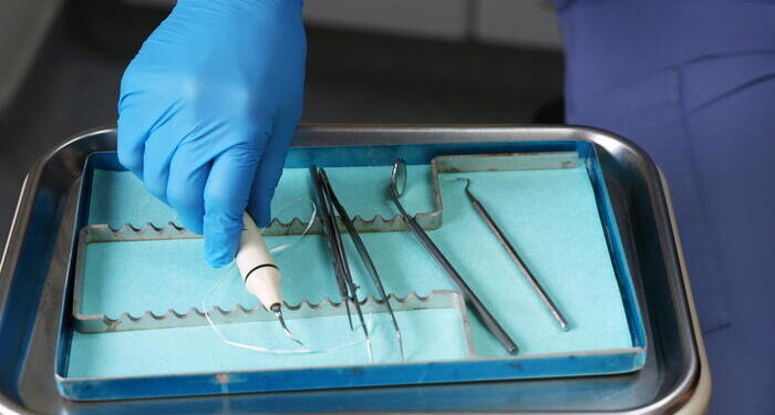 Uk Government Tries To Fund More Nhs Dentists In England