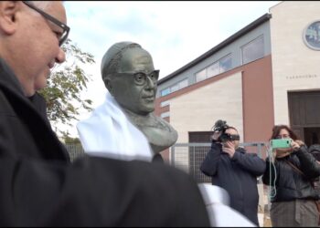 Bari, Intitolata A Monsignor Magrassi La Nuova Piazza Di Catino: “lui Volle Una Parrocchia Nel Quartiere” – Video