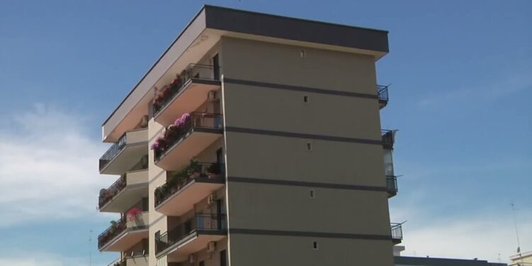 Bari, Per Comprare Casa Servono Quasi 5 Anni Di Stipendio: La Top 10 Delle Città Più ‘care’ D’italia – Video