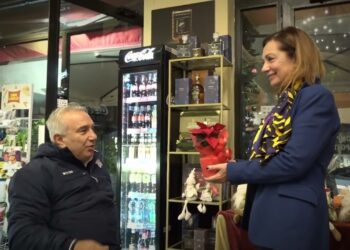 Bari, Una Stella Di Natale Per I ‘commercianti Gentili’ Di Via Fanelli: “esempio Da Seguire” – Video