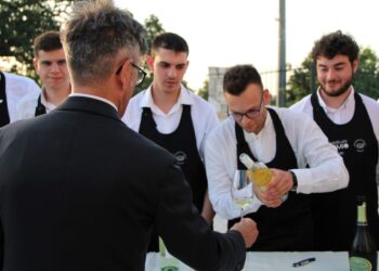 Sommelier Astemio Ais Foodlifestyle 1 Scaled 1