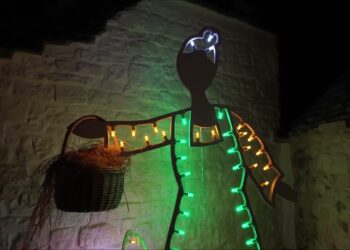 Alberobello, Ecco Il Presepe Di Luce Edizione 2024: Percorso Magico Fra I Trulli Fino All’epifania – Video