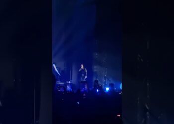 Alessandra Amoroso Torna A Casa, Il Concerto A Bari è ‘stupendo Fino A Qui’: C’è Anche Big Mama – Video E Foto