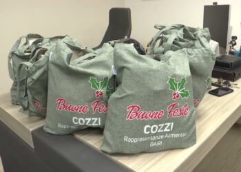 Bari, Imprenditore Dona 100 Bag Con Beni Alimentari Alla Caritas Per Le Persone In Difficoltà – Video
