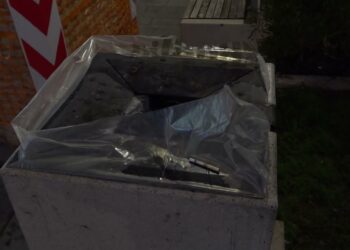 In Via Mazzitelli Pochi Cestini Per I Rifiuti, L’amiu Risponde: “al Via Progetto Di Ridistribuzione” – Video