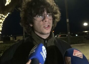 Malamovida A Bari, Gli Universitari Incontrano Leccese E Petruzzelli: “dateci Un’alternativa…” – Video