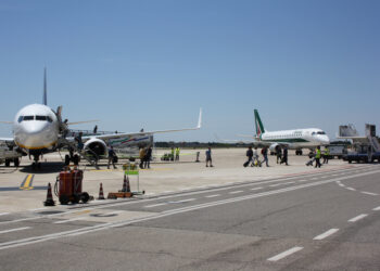 Aeroporto Del Salento Brindisi Piazzale