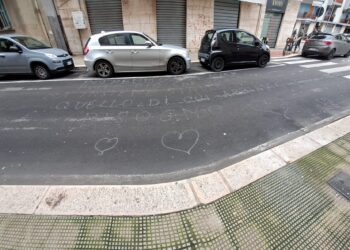 scritte amore via Lorusso