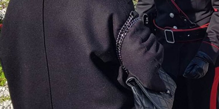 Carabinieri Donna