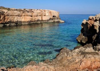 Mare Puglia Monopoli Scogli