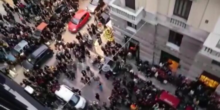 Movida, I Residenti Dopo Il Dietrofront Del Comune: “vie Legali Se Tornano I Vecchi Problemi” – Video